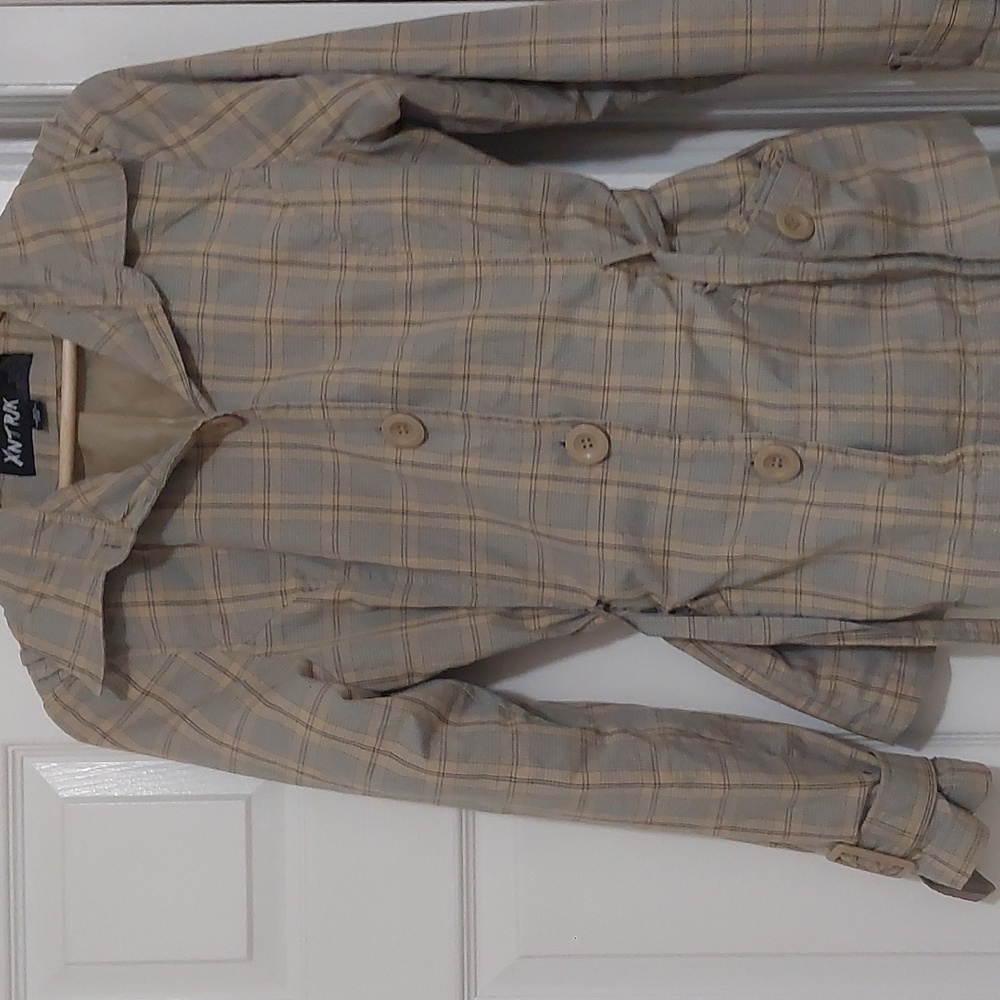 Plaid‎ coat